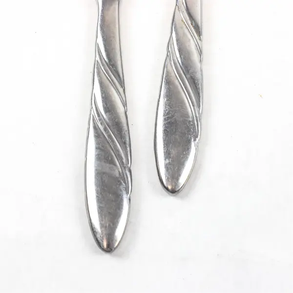 Lot of 2 Pfaltzgraff Crosscreek Stainless Steel Dinner Knives 8.5"