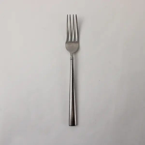 World Table Cimarron 8in Stainless Steel Dinner Fork