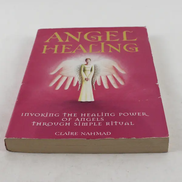 Angel Healing: Invoking the Healing Power of Angels - Paperback Spirituality