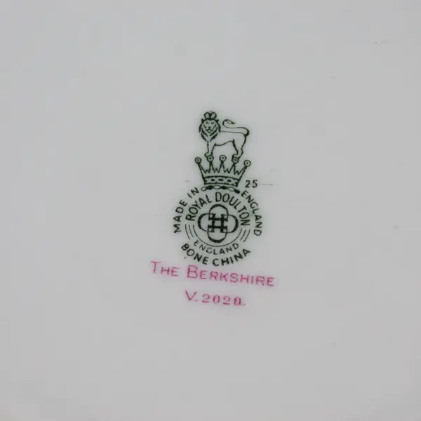 Set of 2 Vintage Royal Doulton 9.5" Bone China Serving Bowls The Berkshire V2020