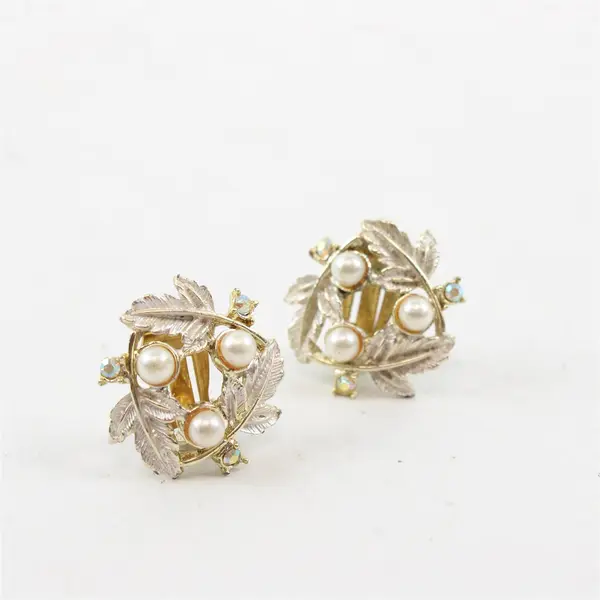 Vintage Judy Lee Leaf Design Faux Pearl Clip-On Earrings