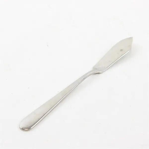 Three 18/10 Stainless Oneida Butter Knives, Pattern Unknown 