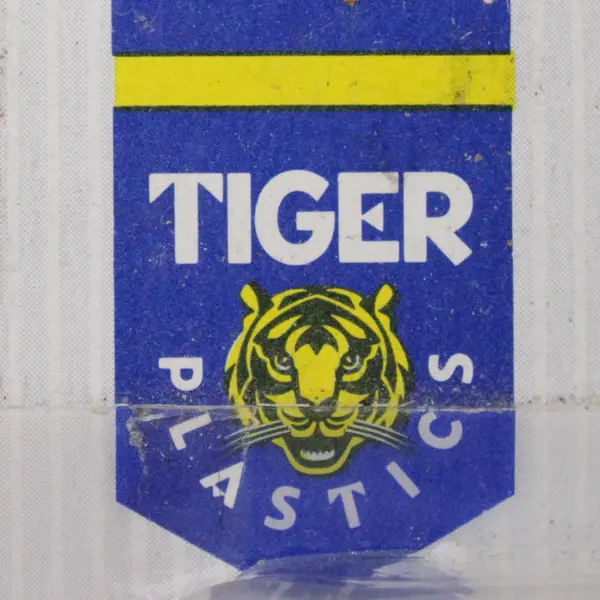 New Tiger Plastics Tablecloth Clips Holders - Windproof Outdoor Patio Picnic