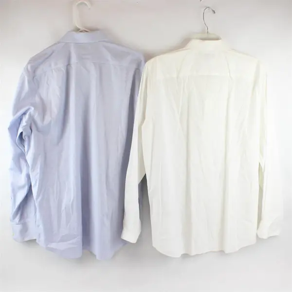 Lot of 2 Banana Republic Long-Sleeved Button-Ups Men's Large Flawed