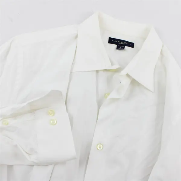 Lot of 2 Banana Republic Long-Sleeved Button-Ups Men's Large Flawed