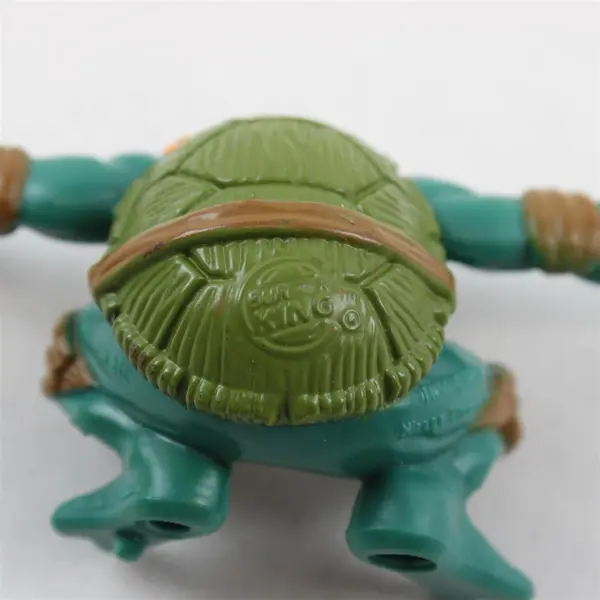Lot of 6 Teenage Mutant Ninja Turtle Figurines