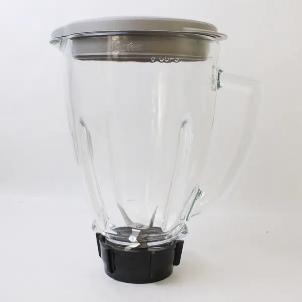 Oster White Classic 2-In-1 Kitchen System Blender 120 Volt BLSTBC