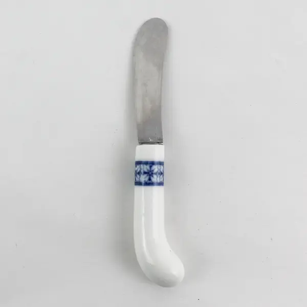 VTG Ceramic Handle Cheese/Butter Spreader w/Blue Floral Pattern