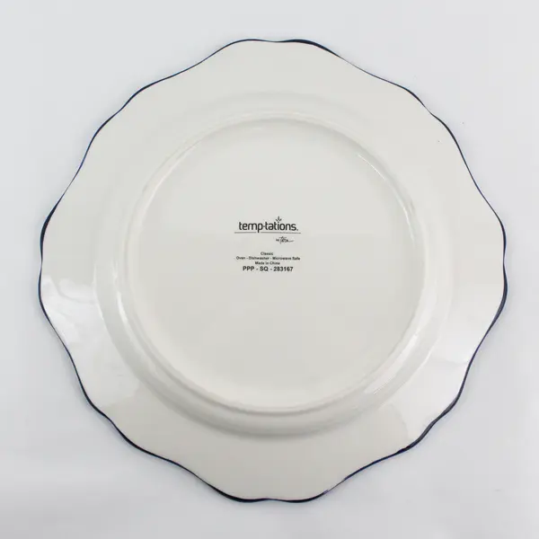 Temptations The Giving Plate Christmas Holidays 12.25" 