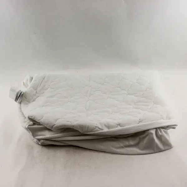 Kolcraft Enterprises Seally White Crib Mattress Cover 100% Polyester 28" x 52"