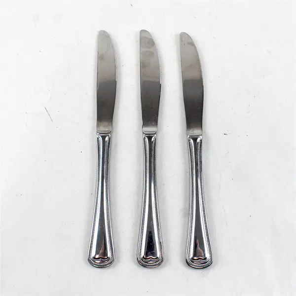 Lot of 3 Gourmet Standard Dinner Knives Pattern Unknown Stainless Steel China