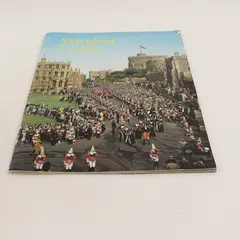 Windsor Castle by Robin Mackworth-Young Paperback Book