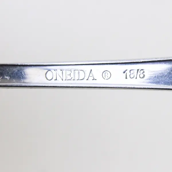 Oneida Silver Needlepoint-Beaded Artistry Pattern 18/8 SS Round Soup Spoon 5.75"