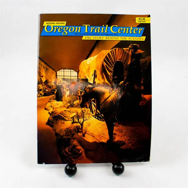 Oregon Trail Center The Story Behind the Scenery Joyce B Hunsaker 1995 PB Good
