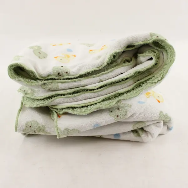 Carter's White/Green Cute Duckling/Frog Baby Blanket 100% Polyester 30" x 37"
