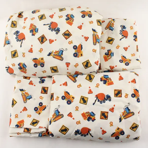 Lot Of 4 Circo Construction Printed Queen Bed Set (2 Pillowcases, Flat, Fitted)
