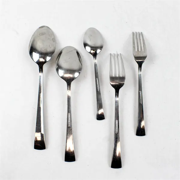 Mixed lot of  5 International 18/10 Stainless Flatware in the pattern INS330