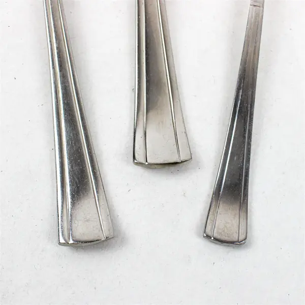 Mixed lot of  5 International 18/10 Stainless Flatware in the pattern INS330
