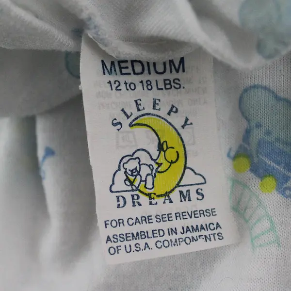 VTG Sleepy Dreams Animals in Train Cars Footed Pajamas Infant Med 12 to 18 lbs