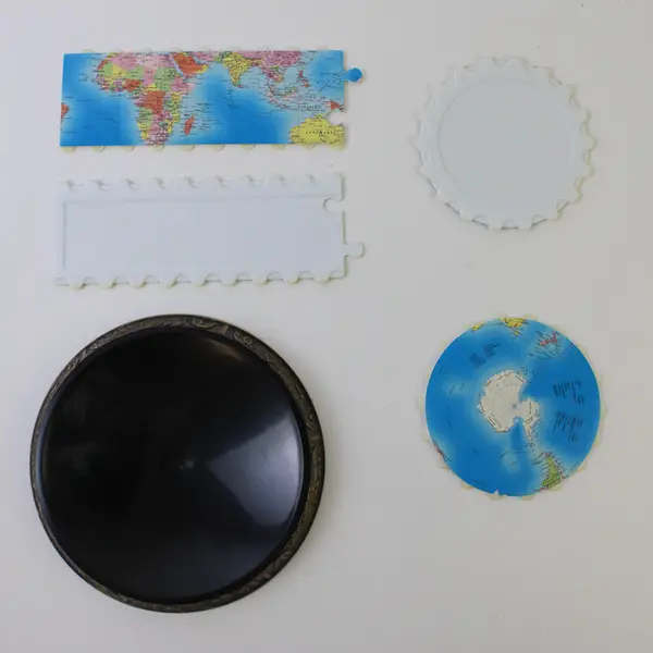 Esphera 360 Degree 3D Plastic Spherical 960 Piece Jigsaw Puzzle w/Stand Complete