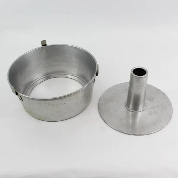 Wear-Ever Footed Aluminum 10" x 4" Angel Food Round Fluted Cake Pan No 2744