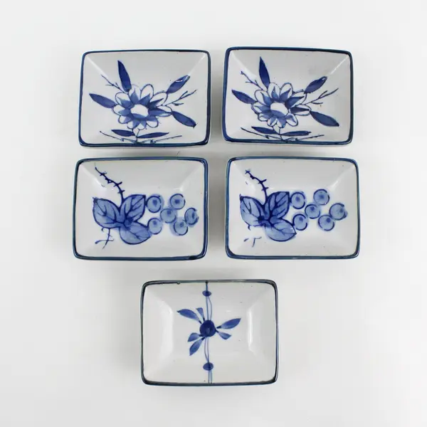 Set of 5 Porcelain Floral Pattern Japanese Soy or Sushi Sauce Dishes