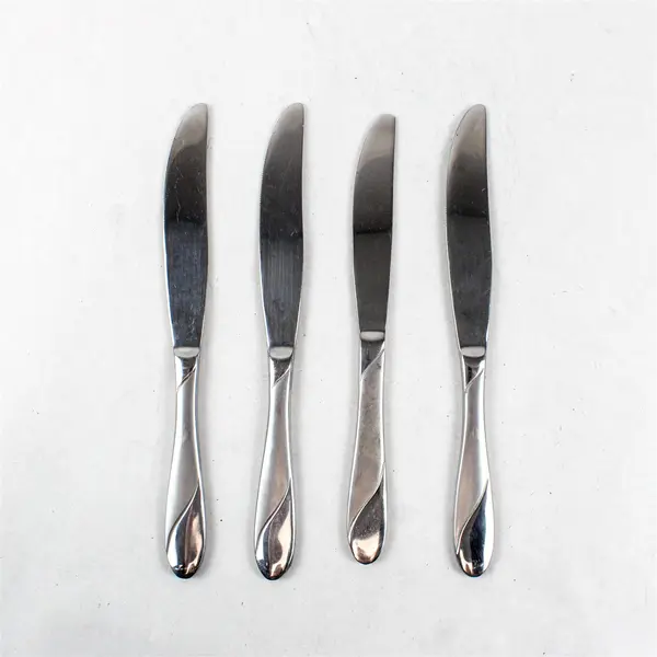 Lot of 4 Home Swirl Sand Stainless Dinner Knives Made in China