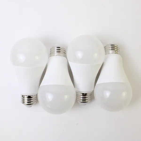 Set Of 4 MAXvolador 13W A19 LED Light Bulbs 5000K Model TP-A19-13W