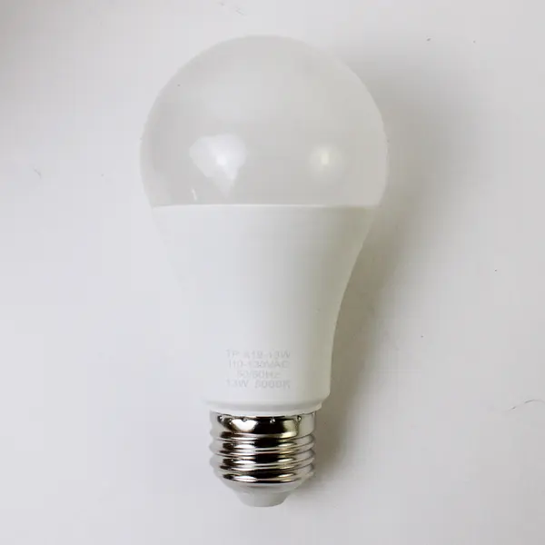 Set Of 4 MAXvolador 13W A19 LED Light Bulbs 5000K Model TP-A19-13W