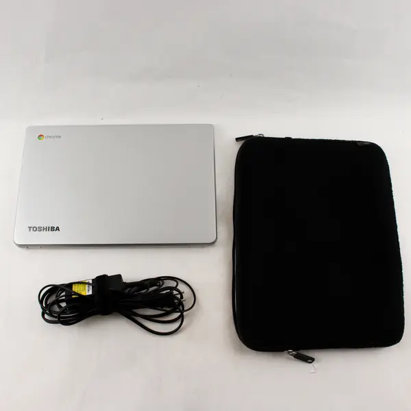 Toshiba Chromebook 2 Skullcandy Silver Laptop w/ Charger & Black Case - Tested