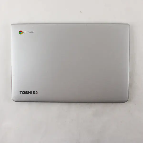 Toshiba Chromebook 2 Skullcandy Silver Laptop w/ Charger & Black Case - Tested