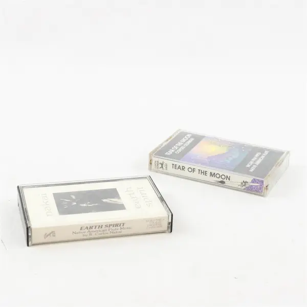 Lot of 2 Cassettes Tear of the Moon Coyote Oldman Nakai Earth Spirit
