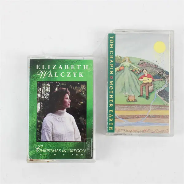 Lot of 2 Cassette Tapes Elizabeth Walczyk Xmas Oregon; Tom Chapin Mother Earth