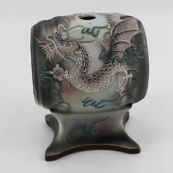 Vintage Japanese Dragonware Moriage Sake Keg Barrel-Shaped Decanter Hand Painted