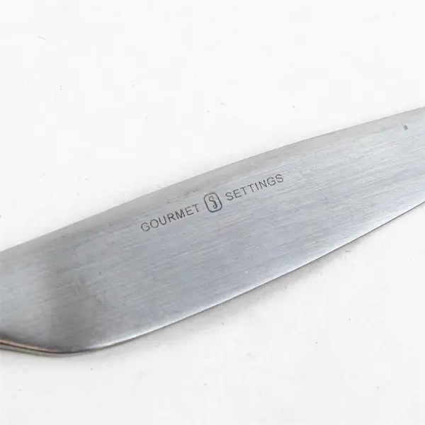 Set of  two GON10 Stainless Dinner Knives by Gourmet Settings