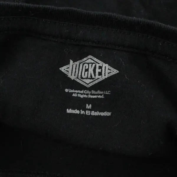 Wicked Black Short-Sleeved Graphic T-Shirt Girls' Medium