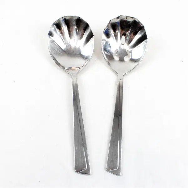 Lot of 2 Retroneu Stainless Steel Shell Serving Spoons 8.5"