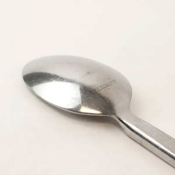Lot of 2 Retroneu Foliage Stainless Steel 8" Oval Soup Spoons