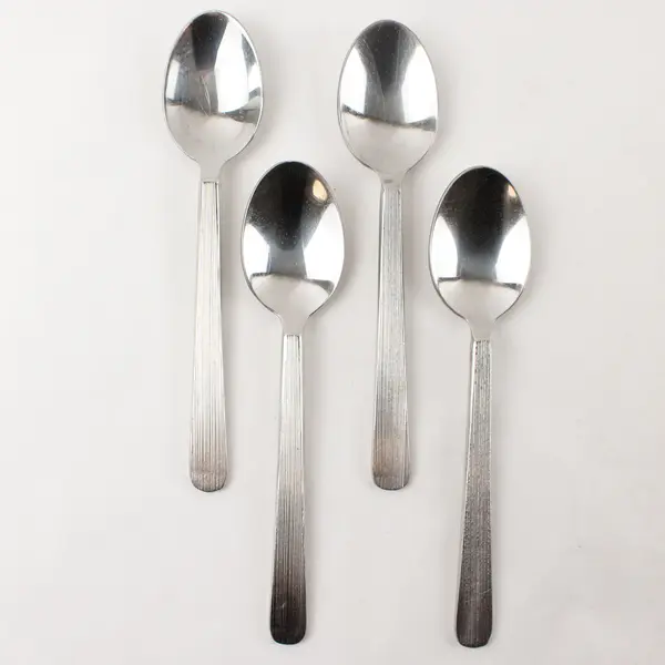 Lot of 4 Retroneu Foliage Stainless Steel 8" Oval Soup Spoons