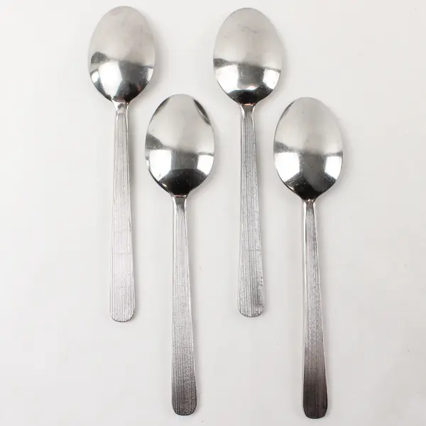 Lot of 4 Retroneu Foliage Stainless Steel 8" Oval Soup Spoons