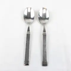 Lot of 2 Pfaltzgraff Nuance 8" Stainless Steel Oval Soup Spoons