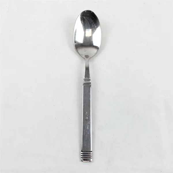 Pfaltzgraff Nuance Stainless Steel Oval Soup Spoon 7.5in