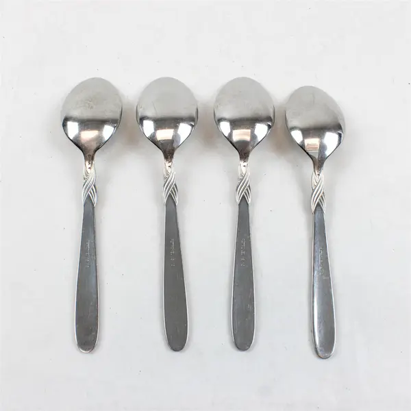Lot of 4 Retroneu Braid Stainless Steel Oval Soup Spoons 7.5"
