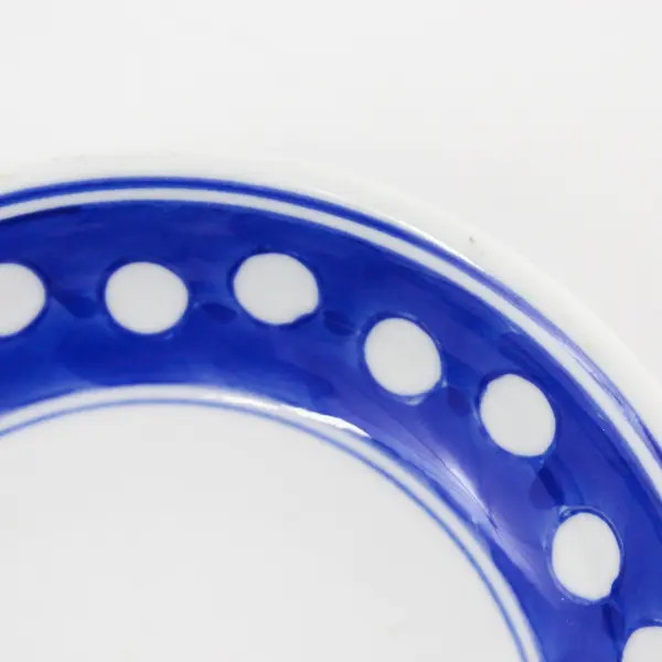 Williams Sonoma Grande Cuisine Small 5 1/2" Polka Dots Porcelain Fruit Bowl