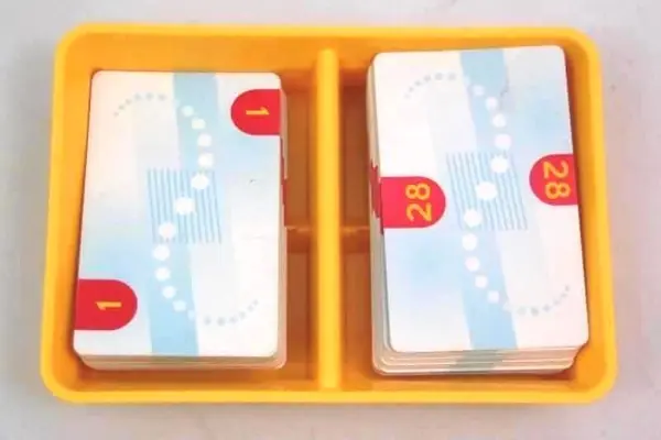 Parker Brothers Racko Card Game Family Fun Game Night, 2002