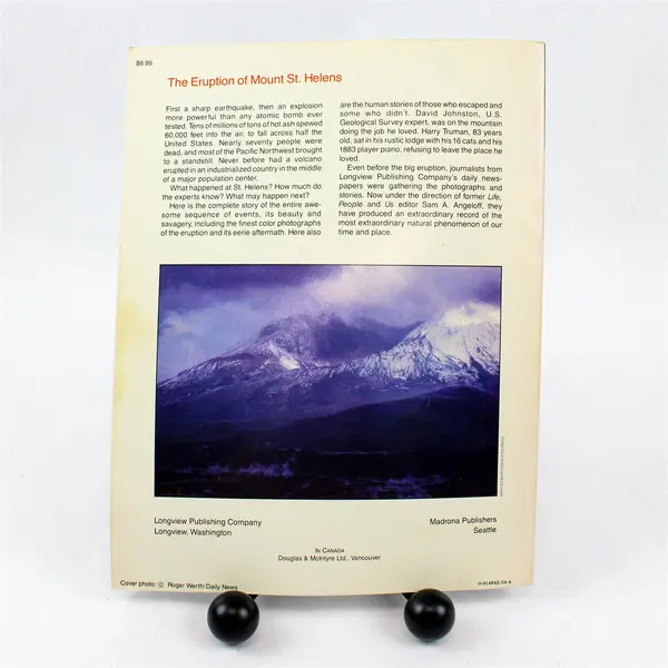 VOLCANO The Eruption of Mount St Helens Paperback Book