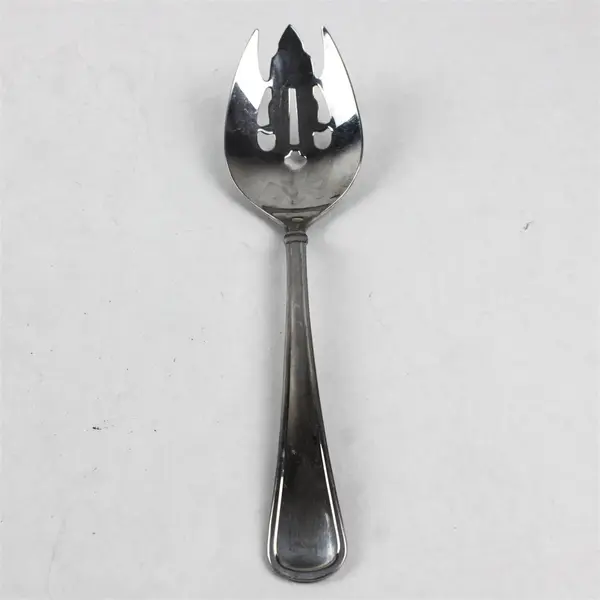 Reed & Barton Mendon Stainless Steel Pierced Veggie Server 10"