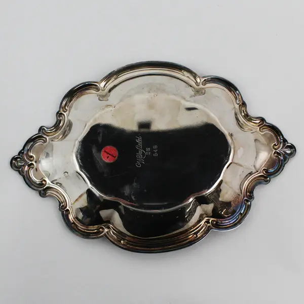 International Silver Wakefield Silver Plate Oval Bowl 548 Scalloped Edge  9.25in