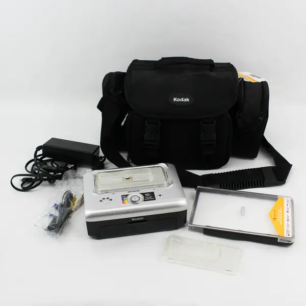 Kodak Easyshare Printer Dock Series 3 Bundle with Case UNTESTED