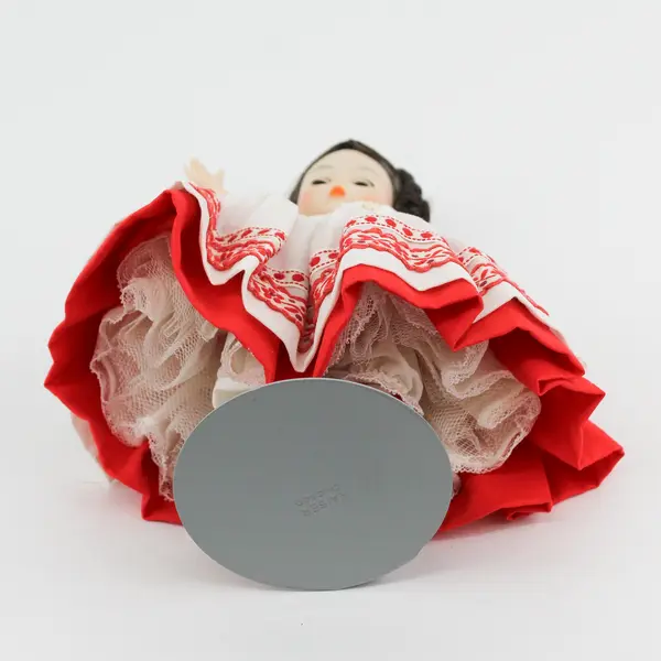 1974 Madame Alexander  8" International Doll RUSSIA with Stand